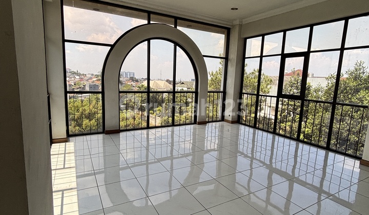 Dijual Rumah 2 Lantai Di Komplek Setraduta Dijual Rumah 2 Lantai Di Komplek Setraduta