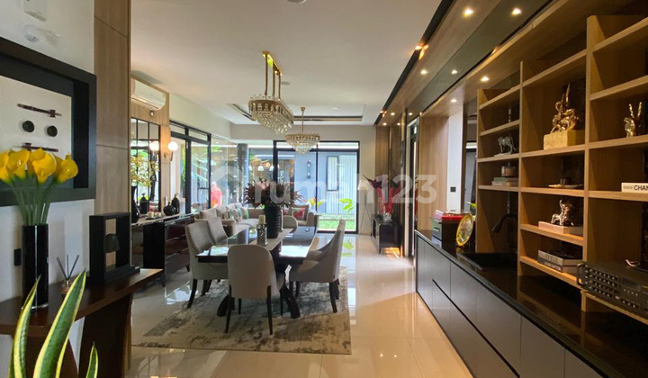 Dijual Rumah Modern 2 Lantai di Kota Baru Parahyangan