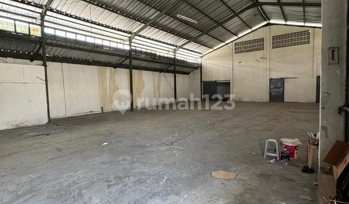 Warehouse on Kopo Road for Sale or Rent with Container Access