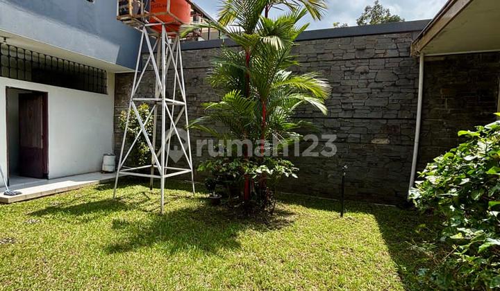 Rumah Cocok Usaha Mainroad Sayap Jalan Riau