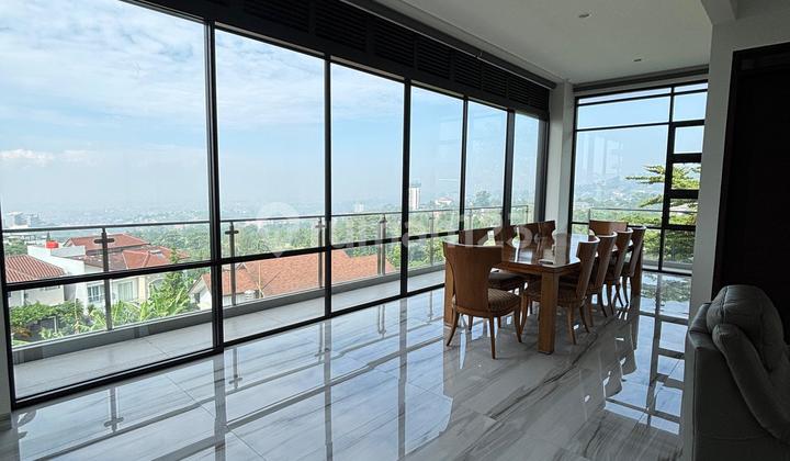 Rumah Mewah Kawasan Eksklusif Golf Island SHM Resor Dago Pakar Rumah Mewah Kawasan Eksklusif Golf Island SHM Resor Dago Pakar