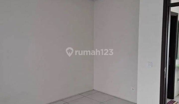 Rumah mewah di Kota baru parahyangan 2