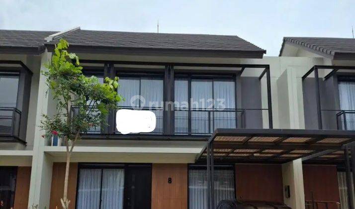 Rumah mewah di Kota baru parahyangan 1