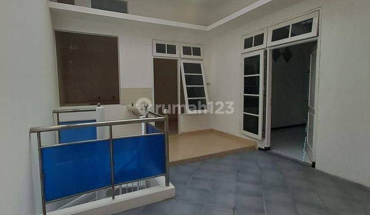 Disewakan Rumah Bagus, Siap Huni di Dharmahusada Mas dkt Pakuwon City Mall 2