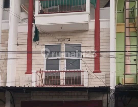 Disewakan Ruko 3 Lt Di Manyar Kertoardi, Surabaya