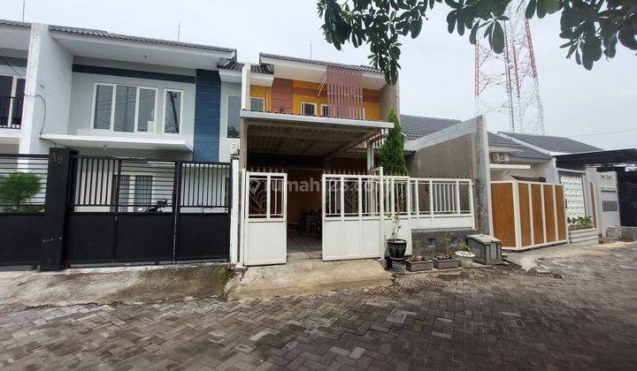 Rumah 2 Lantai Modern Minimalis Di Green Park Regency 1