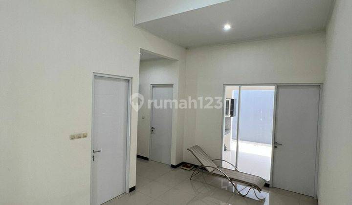 Dijual Rumah Minimalis Baru Semi Furnished di Taman Kopo Indah 5 1