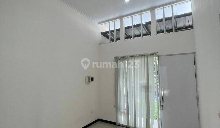 Dijual Rumah Minimalis Baru Semi Furnished di Taman Kopo Indah 5 2