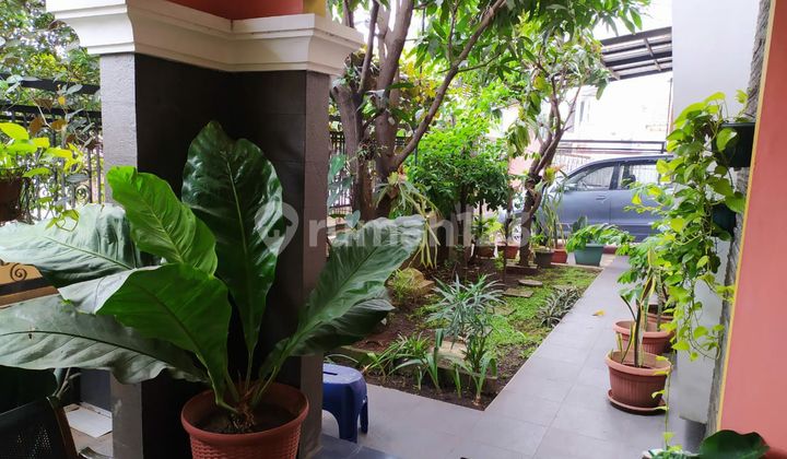 Dijual Rumah Luas dan Strategis di Sayap Moh.Ramdhan 1