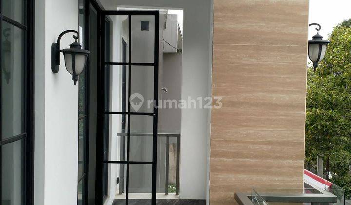 Dijual Rumah Bagus 2 Lantai di Batununggal 1