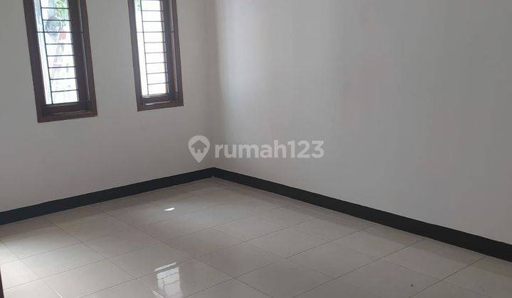 Dijual Rumah Bagus di Blok Favorite Taman Kopo Indah 3 2