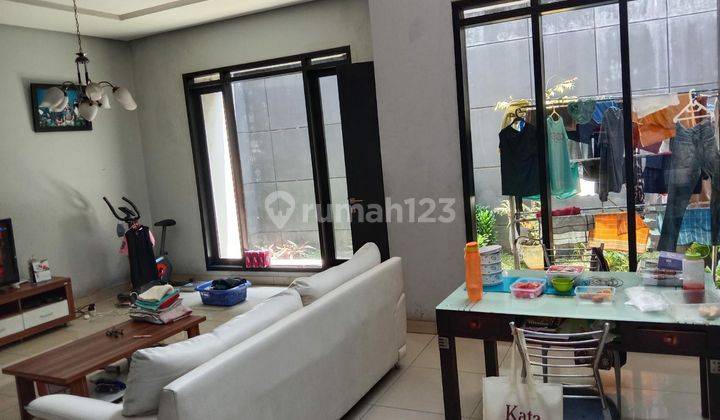 Dijual Rumah Bagus Terawat 2 Lantai di Taman Kopo Indah 3 2