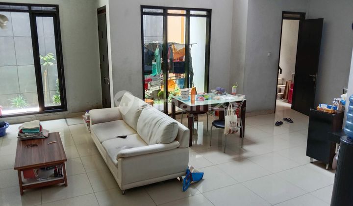 Dijual Rumah Bagus Terawat 2 Lantai di Taman Kopo Indah 3 2