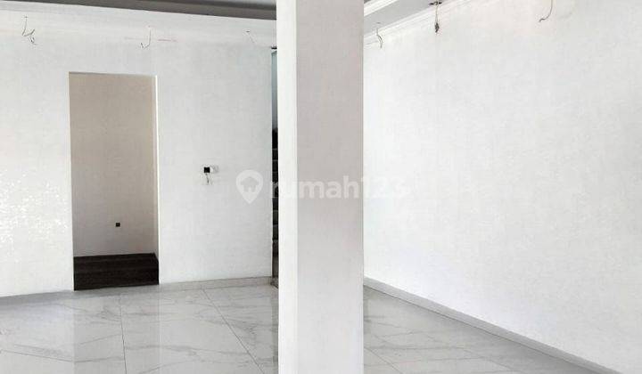 Dijual Rumah Baru 2 Lantai di Kembar 2