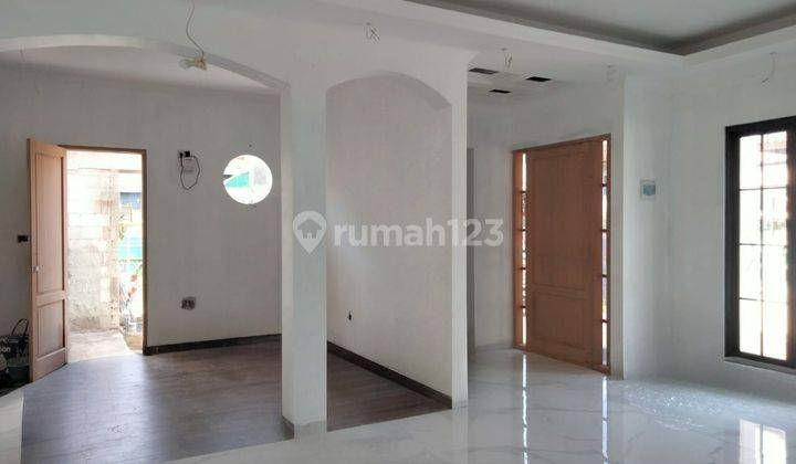 Dijual Rumah Baru 2 Lantai di Kembar 1