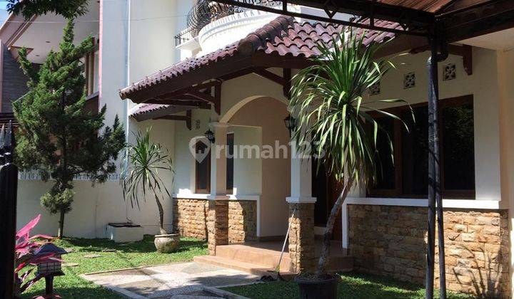 Disewakan Rumah Minimalis Semi Furnished di Batununggal 1