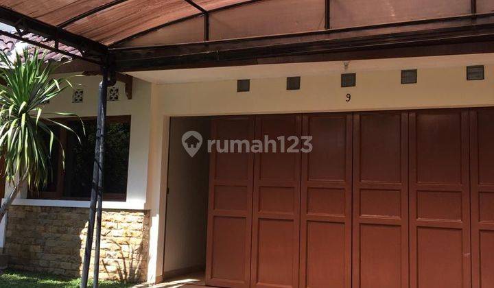 Disewakan Rumah Minimalis Semi Furnished di Batununggal 2