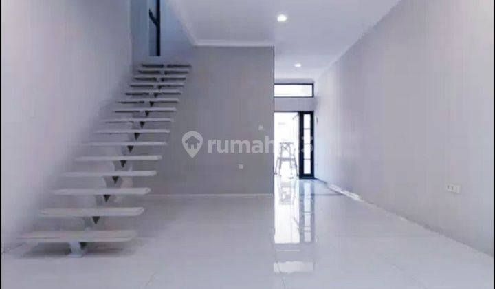 Dijual Rumah Minimalis Modern 2 Lantai di Kembar 1