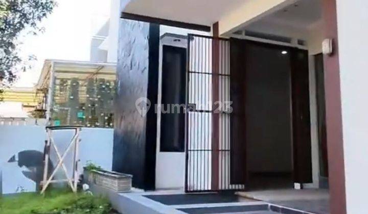 Dijual Rumah Luas Baru Renovasi di Taman Kopo Indah 3 1