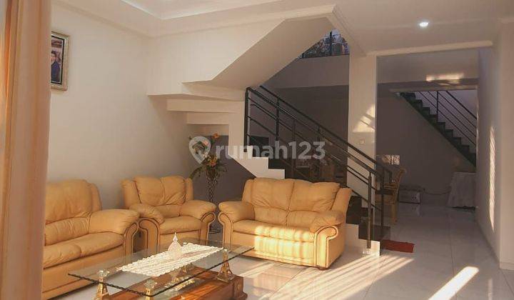 Dijual Rumah Bagus 2 Lantai Di Singgasana Pradana 1