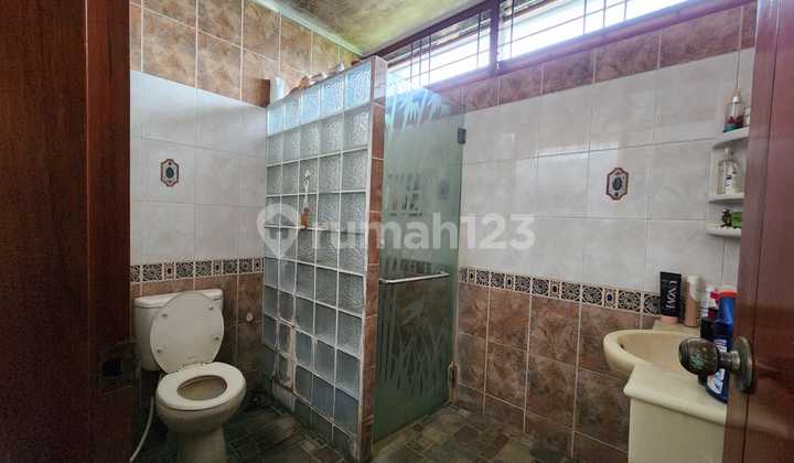 Asri Lux Semi Furnished House in the Center of Bandung City 2