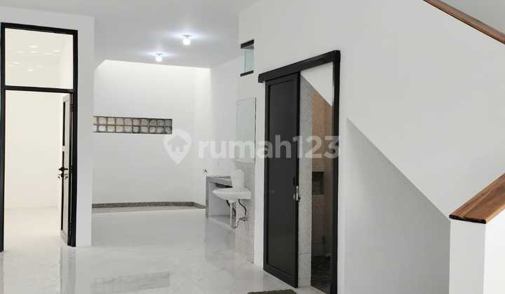 Rumah Estetik Minimalis 2 Lantai Di Kopo Permai