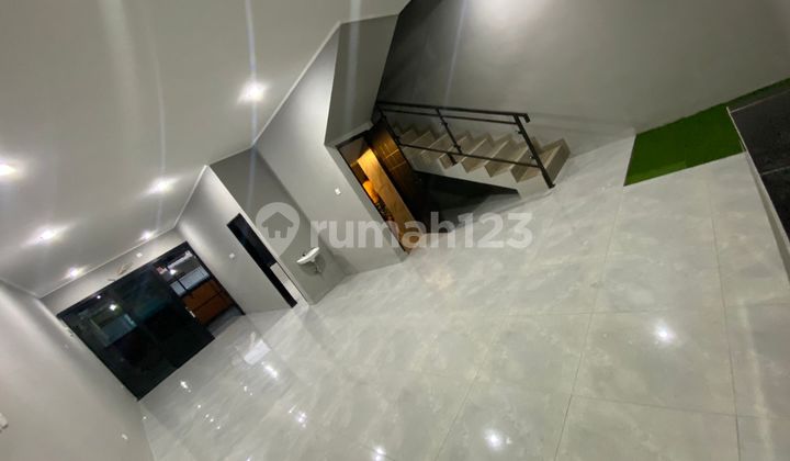 Rumah Minimalis Modern 2 Lantai Di Taman Kopo Indah 2 2