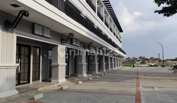 For Sale Ready-to-Use Shop House in Kiara Artha Park Bandung 2