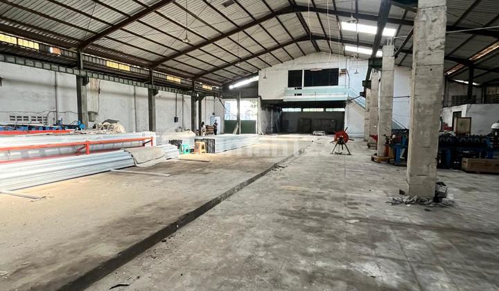 For Sale/Rent Spacious Warehouse Ready for Use in Leuwi Gajah