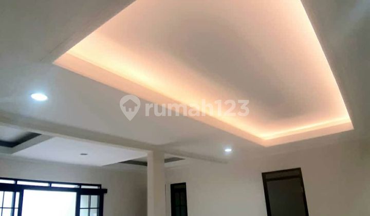 Disewakan Rumah Cocok Untuk Kantor Di Turangga 1