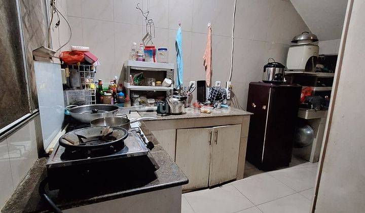 Rumah Semi Furnished SHM di Duri Kepa, Jakarta Barat 2