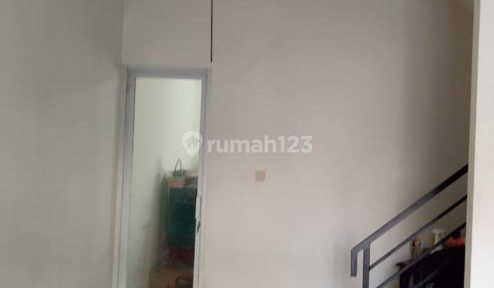 Rumah Dalam Komplek Karang Tengah Permai Kawasan Ciledug 2