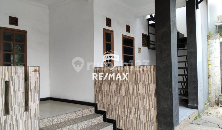 FOR SALE JAPOS VILLA HOUSE IN JURANGMANGU AREA TANGERANG