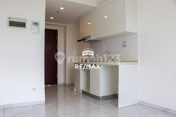 DIJUAL APARTMENT SKYHOUSE ALAM SUTERA TYPE STUDIO SEMI FURNISHED 2