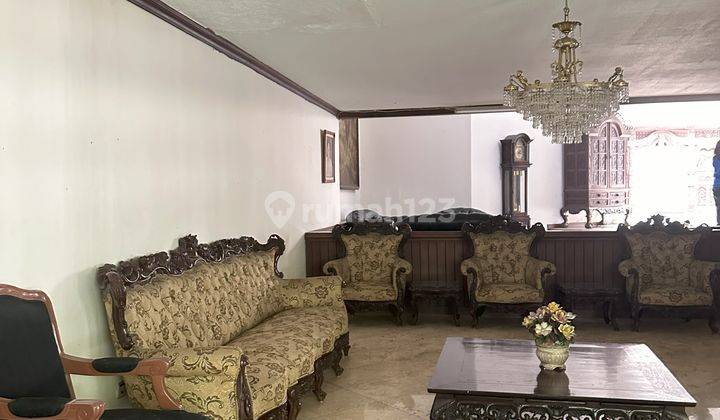 Rumah Asri 2 Lantai Dalam Komplek Sambas Kebayoran 2