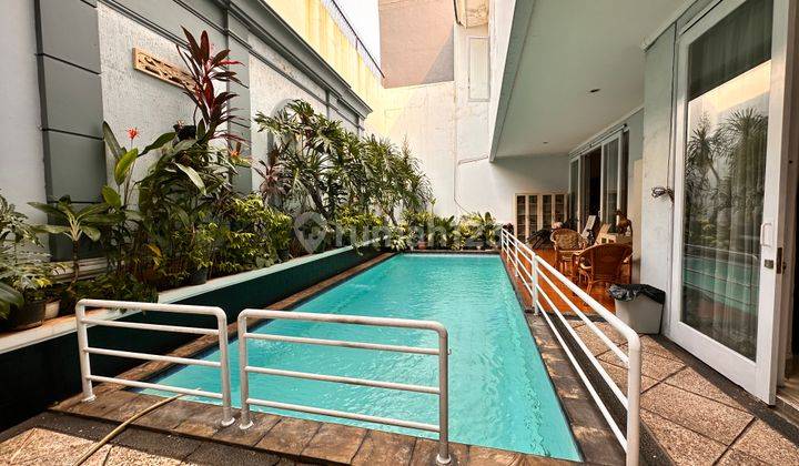 Rumah Mewah Kawasan Pondok Indah Ada Swimming Pool 1