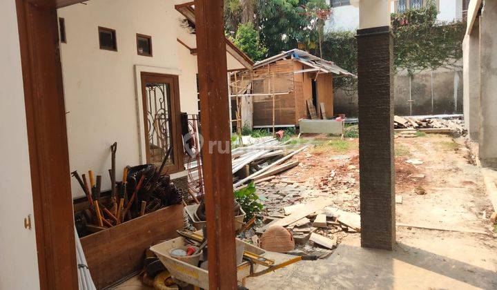 Dijual Rumah Hitung Tanah Kawasan Kemang Timur Dalam 2