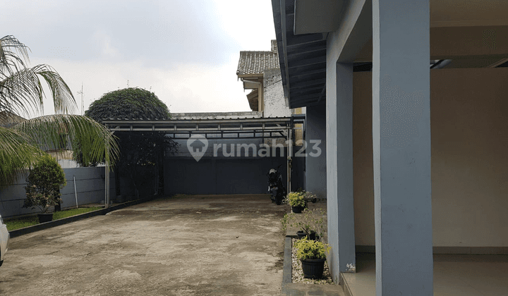 Rumah 2 Lantai Ada Paviliun Halaman Luas Kawasan Veteran Bintaro 2