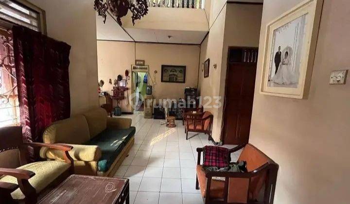 Rumah 2 Lantai Dalam Komplek Taman Mangu Indah 2