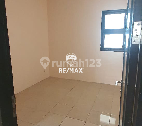 FOR SALE MINIMALIST RESIDENTIAL HOUSE IN RAHAYU AREA, MARGA ASIH 2