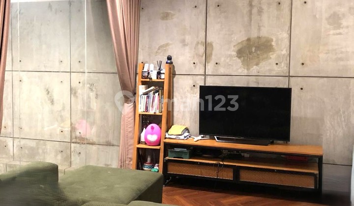 DIJUAL RUMAH BERGAYA INDUSTRIAL MODERN AREA MENTENG DALAM 2