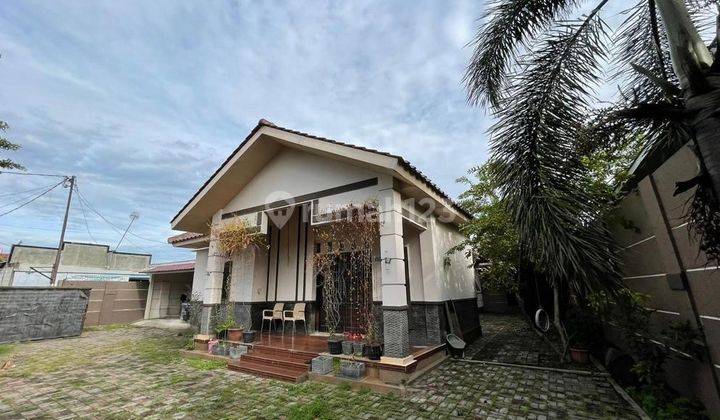 Rumah Tinggal Dengan Halaman Luas Di Medan Satria Bekasi 1