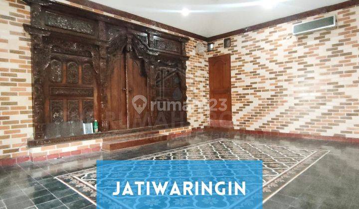 Rumah Mewah 2 Lantai Layak Huni Taman Besar di Jatiwaringin 1