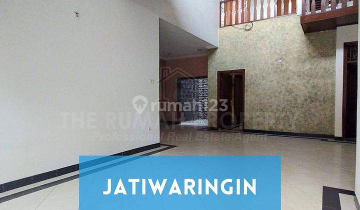 Dijual Rumah Lama 2 Lantai Terawat di Jatiwaringin Bekasi 1