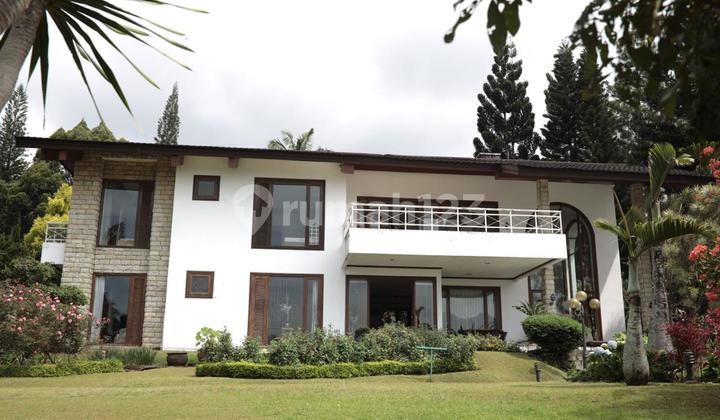 Dijual Villa Coolibah 5800m2 Siap Huni Hitung Tanah Jual Cepat.