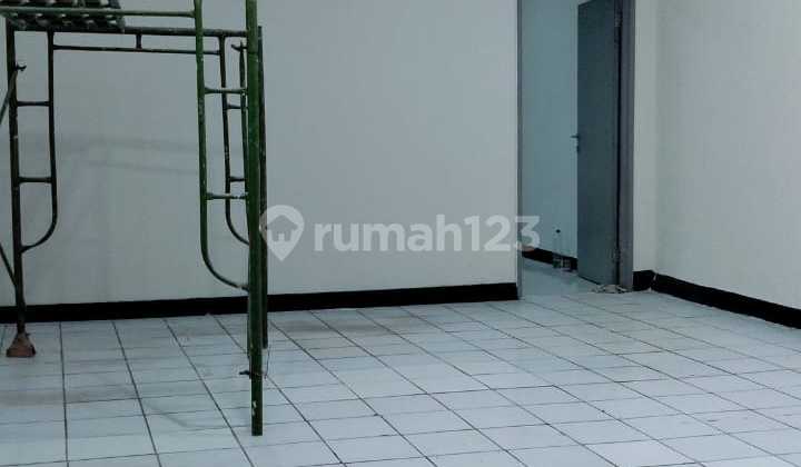 For Rent: North Sunter Lake Shop House by the Road, Suitable for Business and Office 2