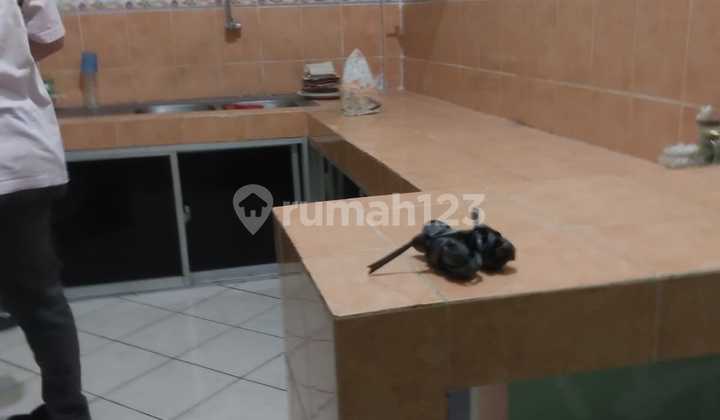 DIJUAL RUMAH PADEMANGAN 67,5m2 HADAP BARAT, 3 LANTAI, STRATEGIS, KODE JV,AH 2