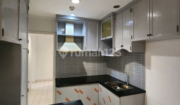 MOI French Walk Paris Garden Apartment 100m2 semi-furnished ready to occupy