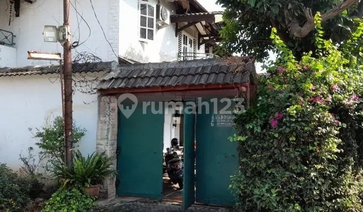Rumah Lama Dalam Komplek Lingkungan Asri dan Nyaman di Pejaten Timur   2