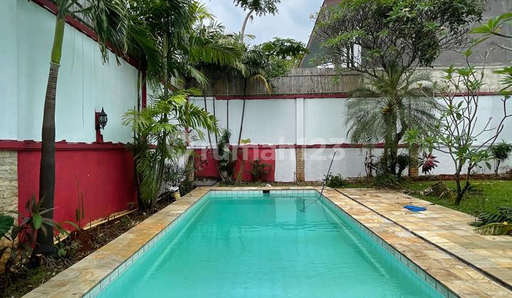 Rumah Tropical House Luas Besar Kemang Jakarta Selatan 2